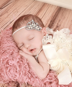 SOFIA TIARA