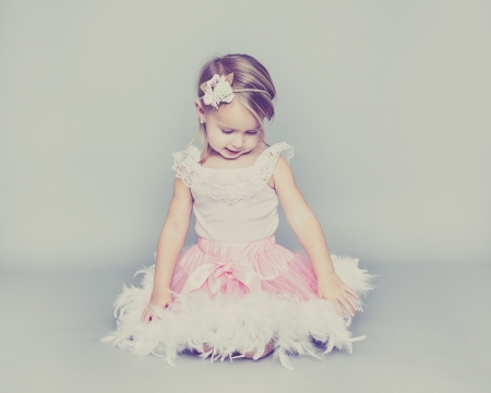 DELUXE FEATHER TUTU (PINK AND WHITE)