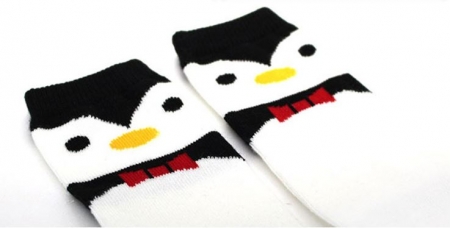 PENGUIN KNEE HIGH SOCKS